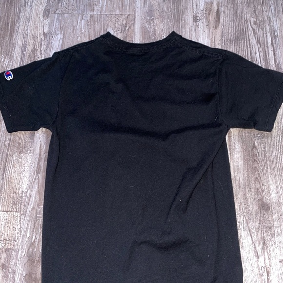 champion black t- Size small - Picture 2 of 3
